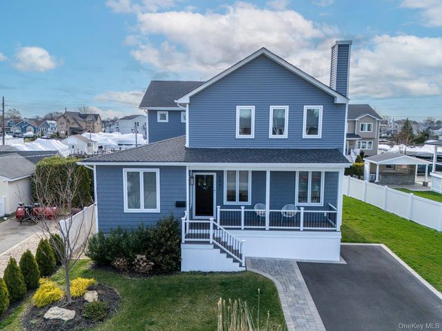 2441 Archer Street, Seaford, NY 11783