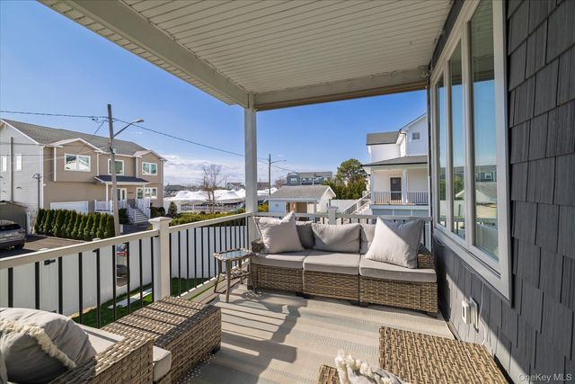 2441 Archer Street, Seaford, NY 11783