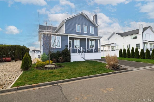 2441 Archer Street, Seaford, NY 11783