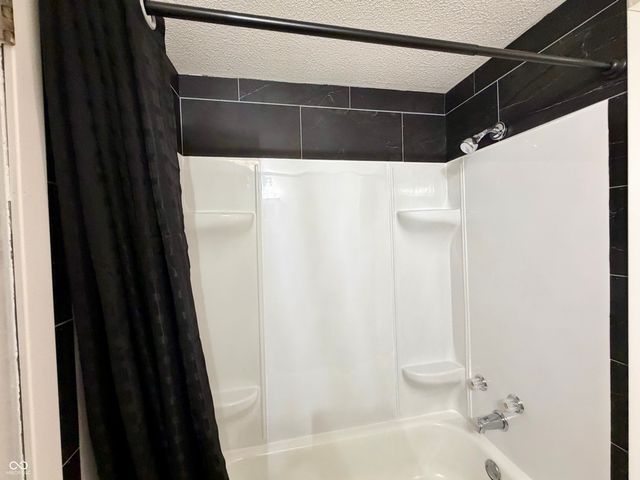 2308 Tamarack Road, Anderson, IN 46011