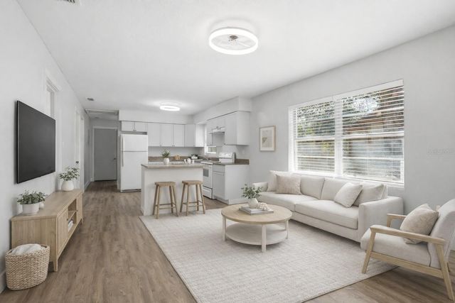 2014 BATES AVENUE, Eustis, FL 32726