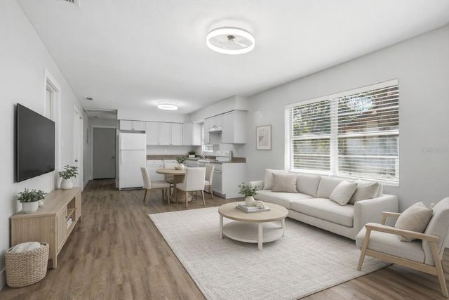 2014 BATES AVENUE, Eustis, FL 32726