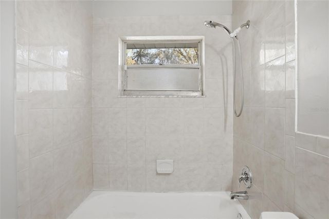 2014 BATES AVENUE, Eustis, FL 32726