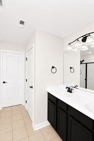 864 Blue Aster Parkway, Gilberts, IL 60136