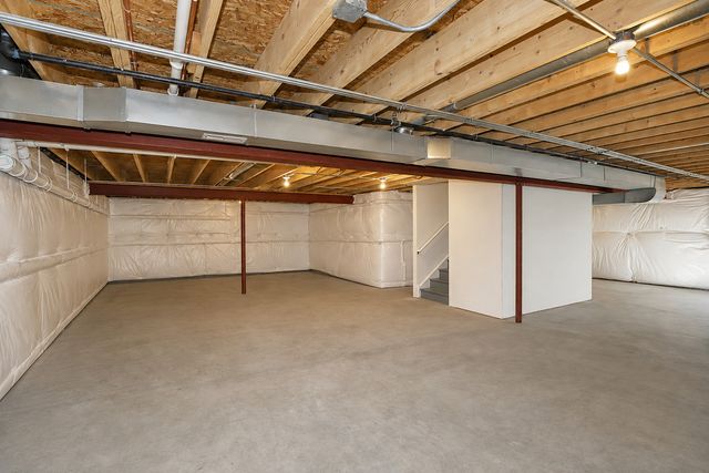 864 Blue Aster Parkway, Gilberts, IL 60136