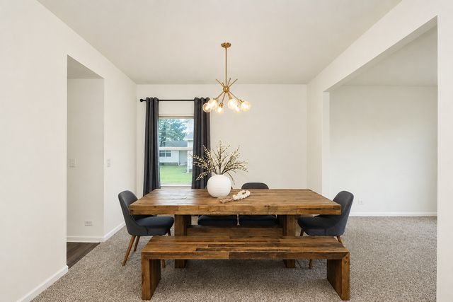 864 Blue Aster Parkway, Gilberts, IL 60136