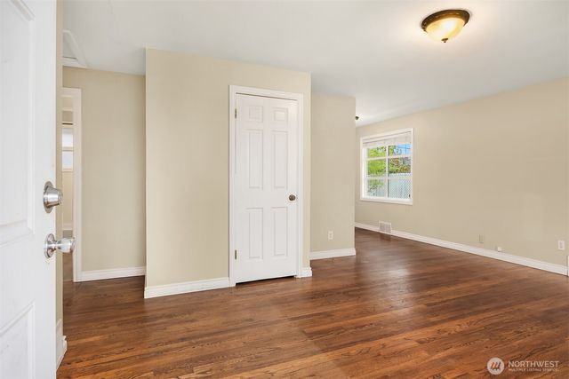 6741 34th Avenue SW, Seattle, WA 98126