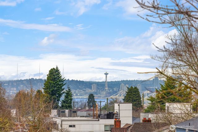 6741 34th Avenue SW, Seattle, WA 98126