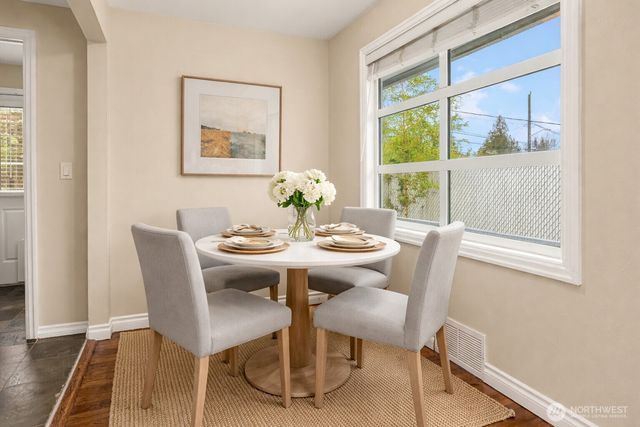 6741 34th Avenue SW, Seattle, WA 98126