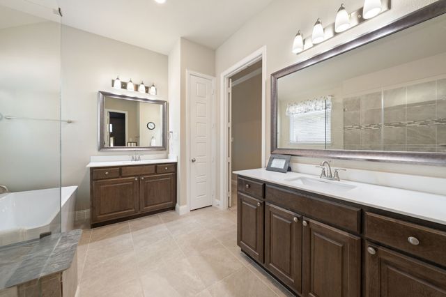 1021 Ranger Drive, Desoto, TX 75115