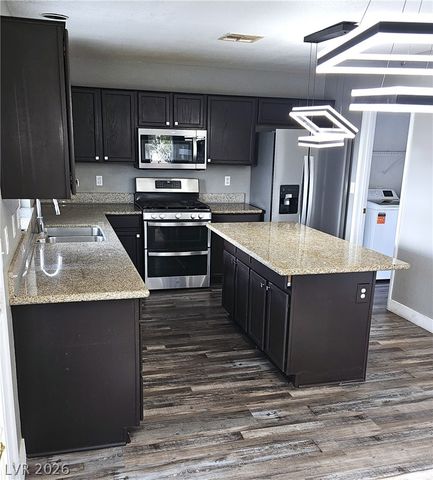 5542 Black Sea Court, North Las Vegas, NV 89031