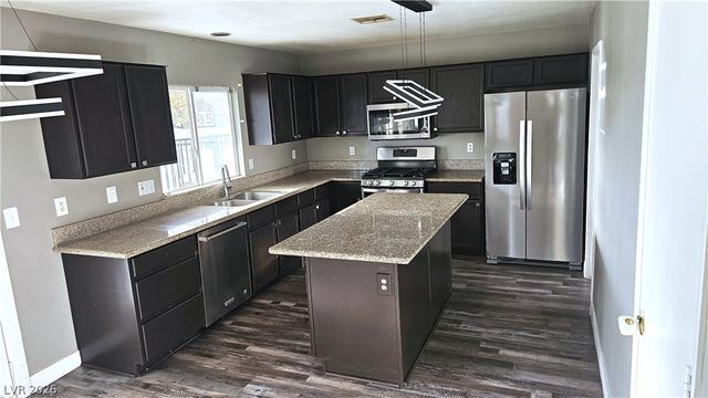 5542 Black Sea Court, North Las Vegas, NV 89031