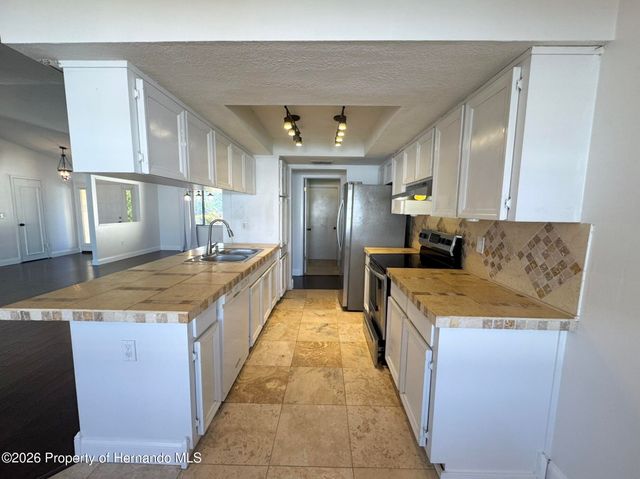 9297 Pickens Street, Spring Hill, FL 34608