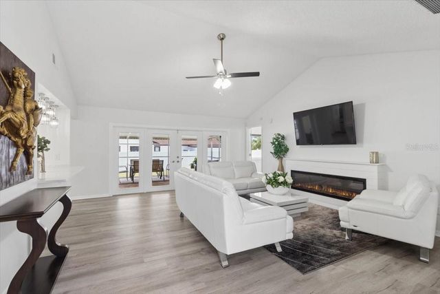 4102 W BANK AVENUE, Tampa, FL 33624