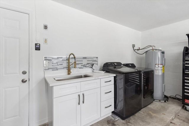 4102 W BANK AVENUE, Tampa, FL 33624