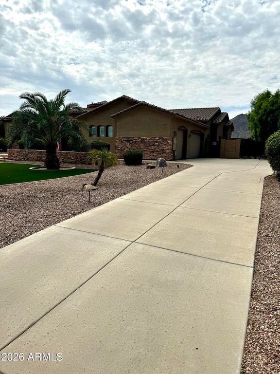 3771 E SUNNYDALE Drive, Queen Creek, AZ 85142 — photo 5