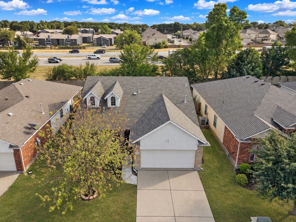 7448 Maroon Drive, Fort Worth, TX 76120 — photo 3