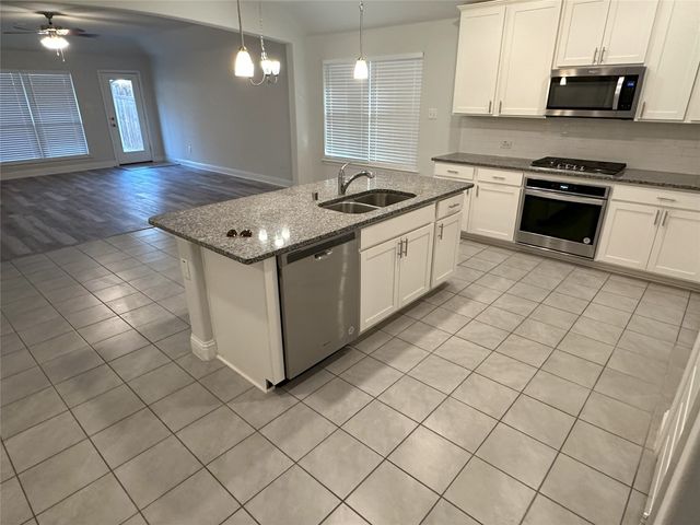 11736 Wulstone Road, Fort Worth, TX 76052