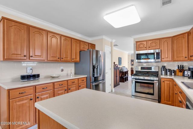 2767 Lenox Street, Toms River, NJ 08755