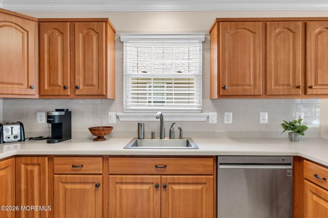 2767 Lenox Street, Toms River, NJ 08755