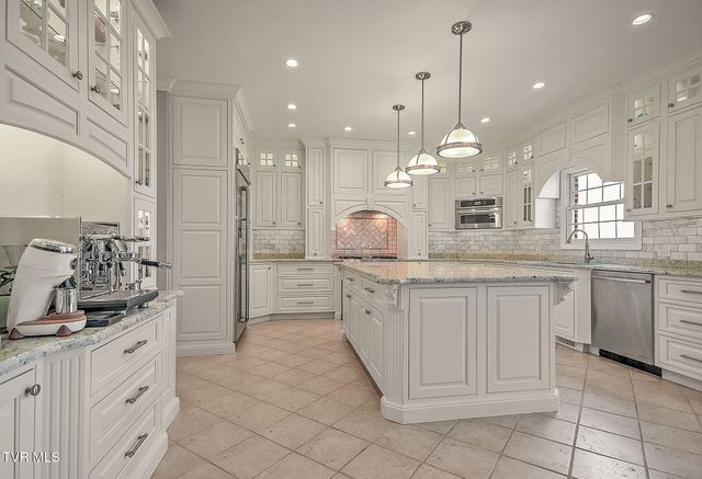 151 Laurel Ridge Drive, Jonesborough, TN 37659