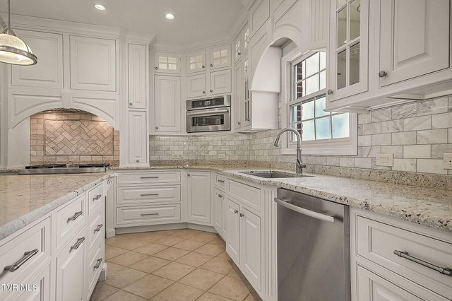 151 Laurel Ridge Drive, Jonesborough, TN 37659