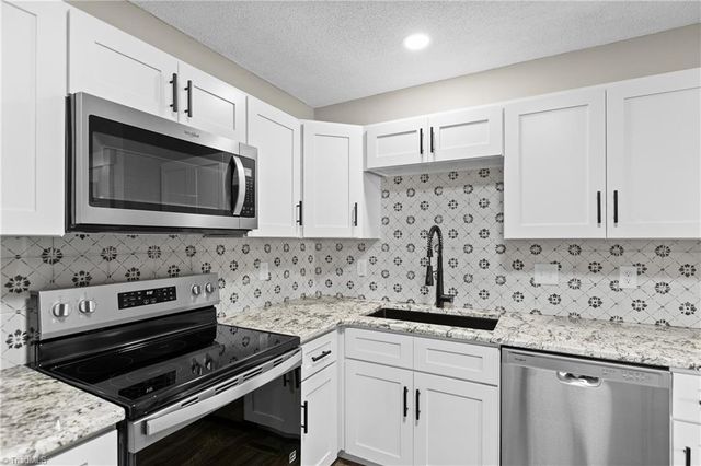 4044 Sundance Drive, Walnut Cove, NC 27052