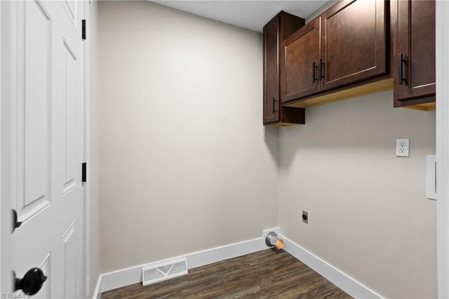 4044 Sundance Drive, Walnut Cove, NC 27052