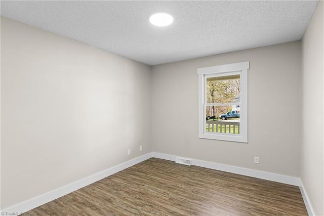 4044 Sundance Drive, Walnut Cove, NC 27052