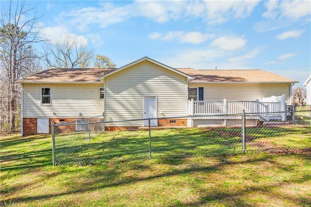 4044 Sundance Drive, Walnut Cove, NC 27052