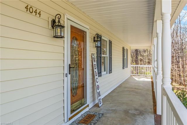 4044 Sundance Drive, Walnut Cove, NC 27052
