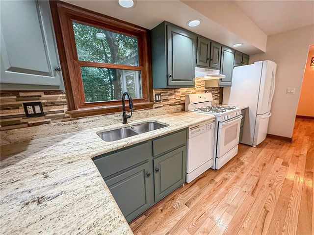 729 Belmont Rd, City Of But Ne, PA 16001