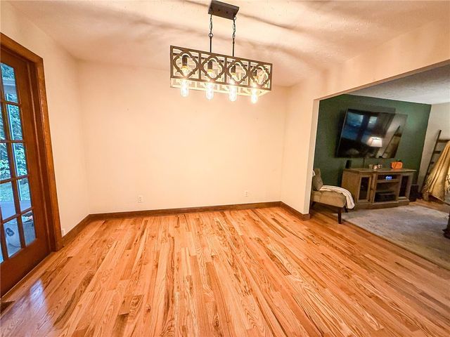 729 Belmont Rd, City Of But Ne, PA 16001