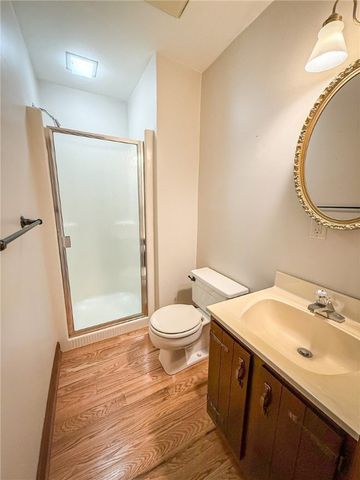 729 Belmont Rd, City Of But Ne, PA 16001