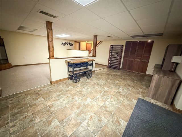 729 Belmont Rd, City Of But Ne, PA 16001