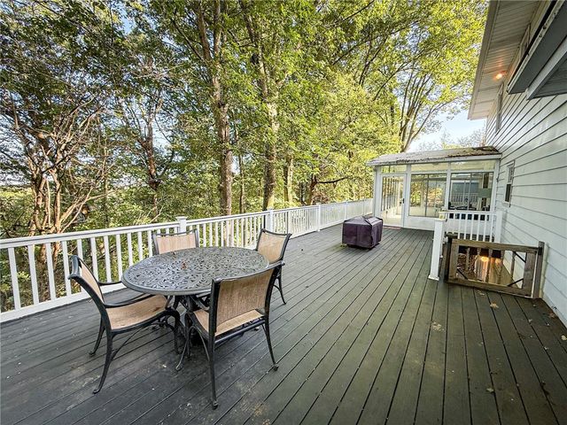 729 Belmont Rd, City Of But Ne, PA 16001