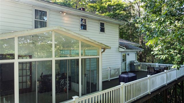 729 Belmont Rd, City Of But Ne, PA 16001