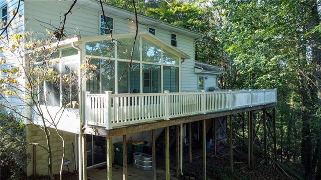 729 Belmont Rd, City Of But Ne, PA 16001