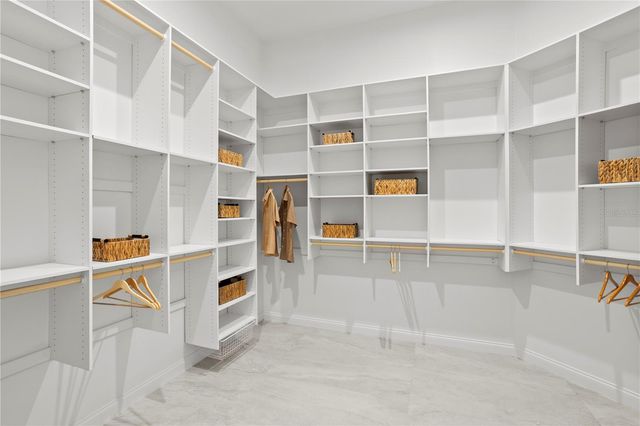 6324 W MACLAURIN DRIVE, Tampa, FL 33647