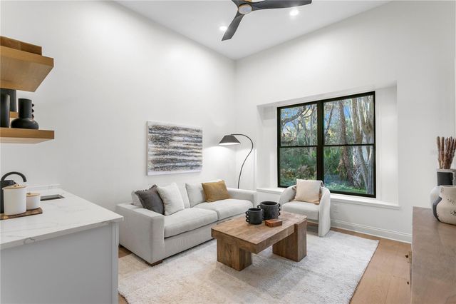 6324 W MACLAURIN DRIVE, Tampa, FL 33647