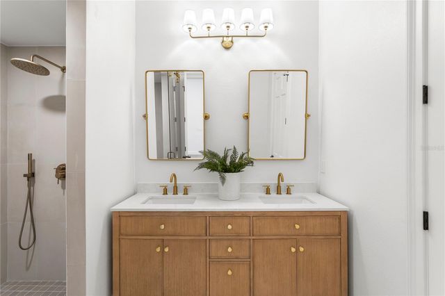 6324 W MACLAURIN DRIVE, Tampa, FL 33647