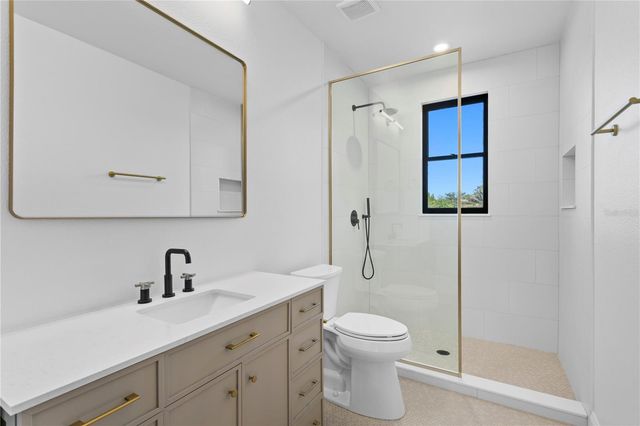 6324 W MACLAURIN DRIVE, Tampa, FL 33647