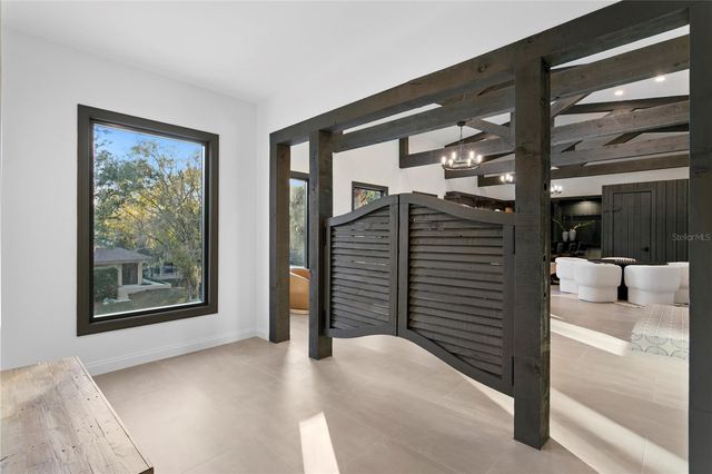 6324 W MACLAURIN DRIVE, Tampa, FL 33647