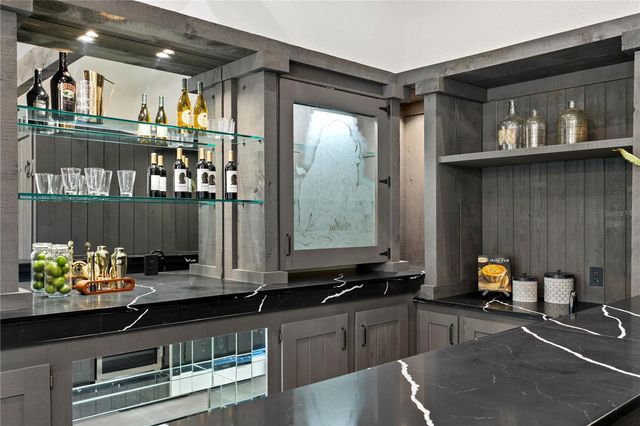 6324 W MACLAURIN DRIVE, Tampa, FL 33647