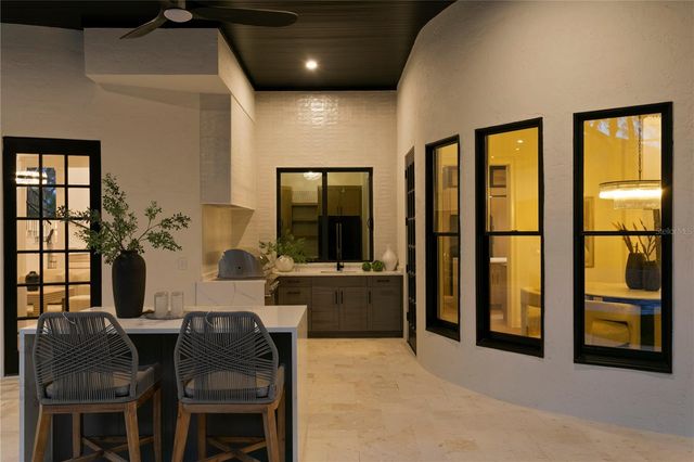 6324 W MACLAURIN DRIVE, Tampa, FL 33647