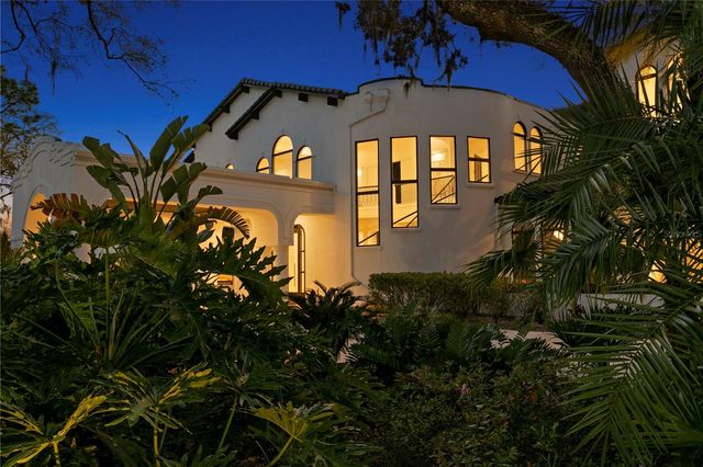 6324 W MACLAURIN DRIVE, Tampa, FL 33647