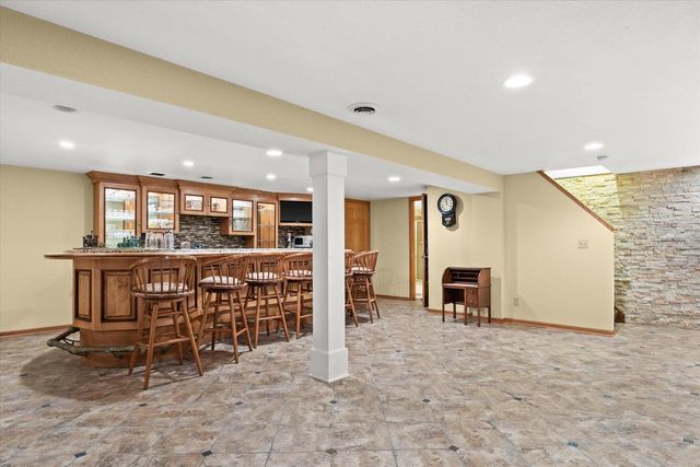 N56W15799 Bette DRIVE, Menomonee Falls, WI 53051