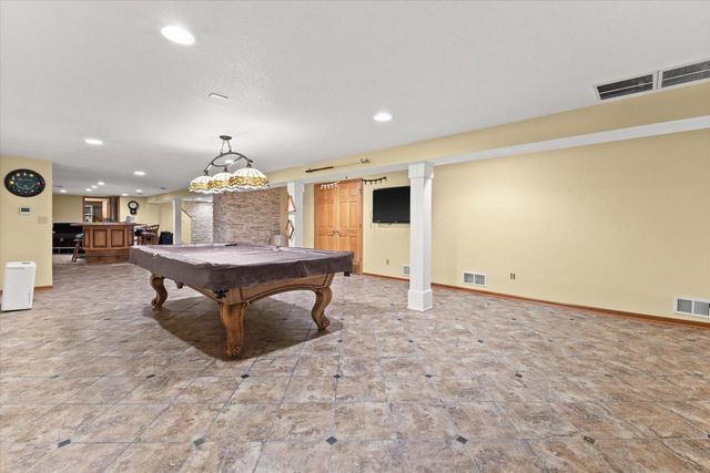 N56W15799 Bette DRIVE, Menomonee Falls, WI 53051