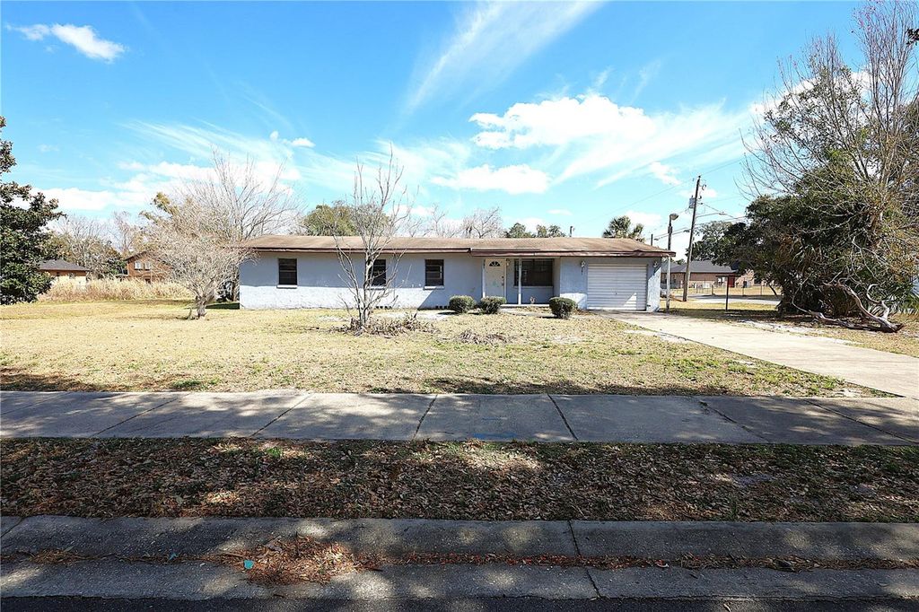 1211 MOTON AVENUE, Sanford, FL 32771