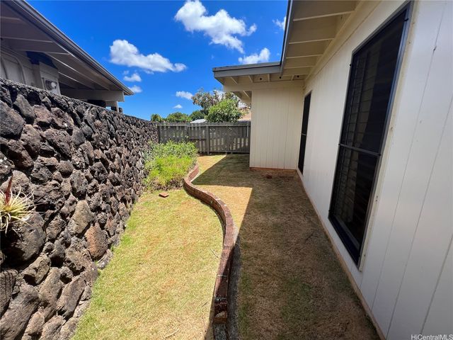 95-100 Kiopaa Place, Mililani, HI 96789